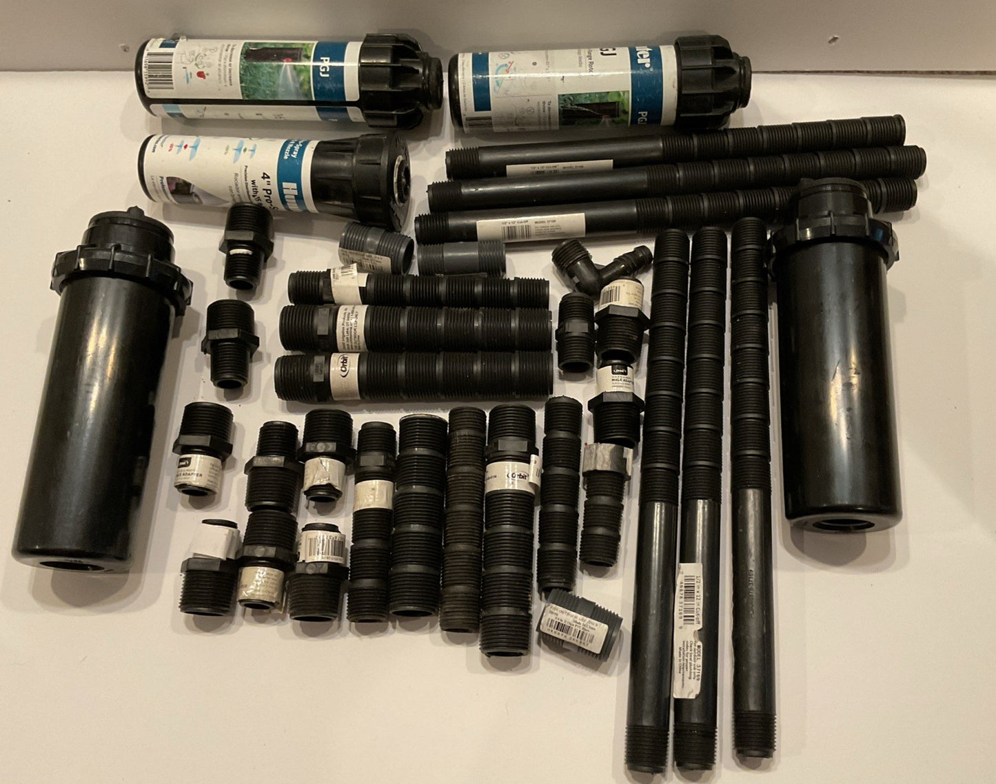 5 Hunter Sprinkler heads:(2)PPG Ultra- (2)PGJ- (1)4" Pro-Spray - 30+ Connectors