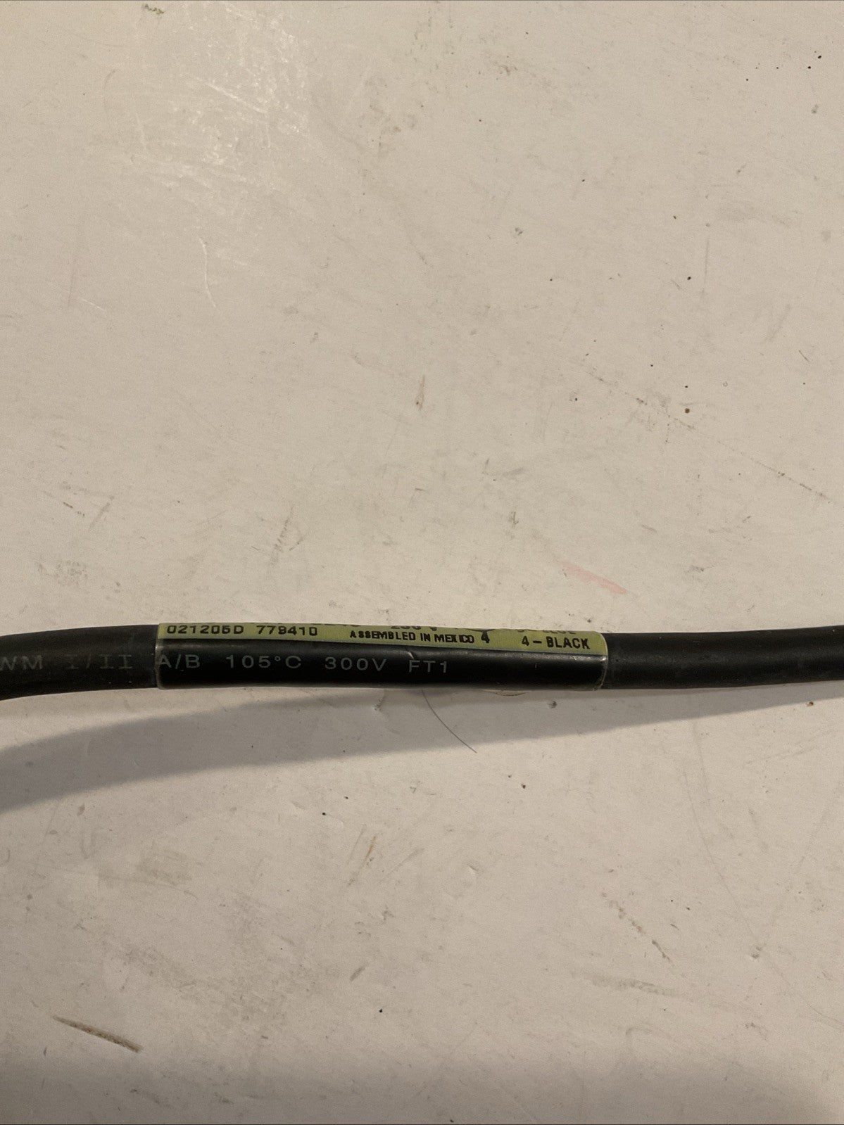 Qty 2 - IFM KN5101 KNM30NUAFPKG/US Poximity Sensor