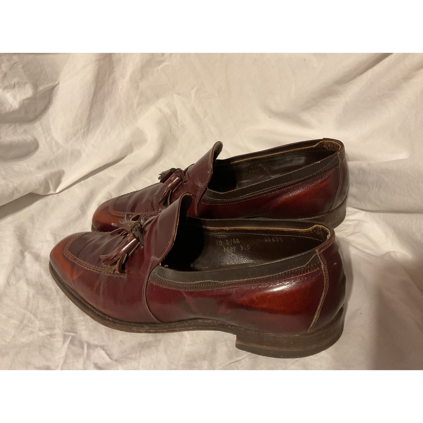 Young Quinlan Johnston and Murphy Tassel Brown Loafer Used - size 10