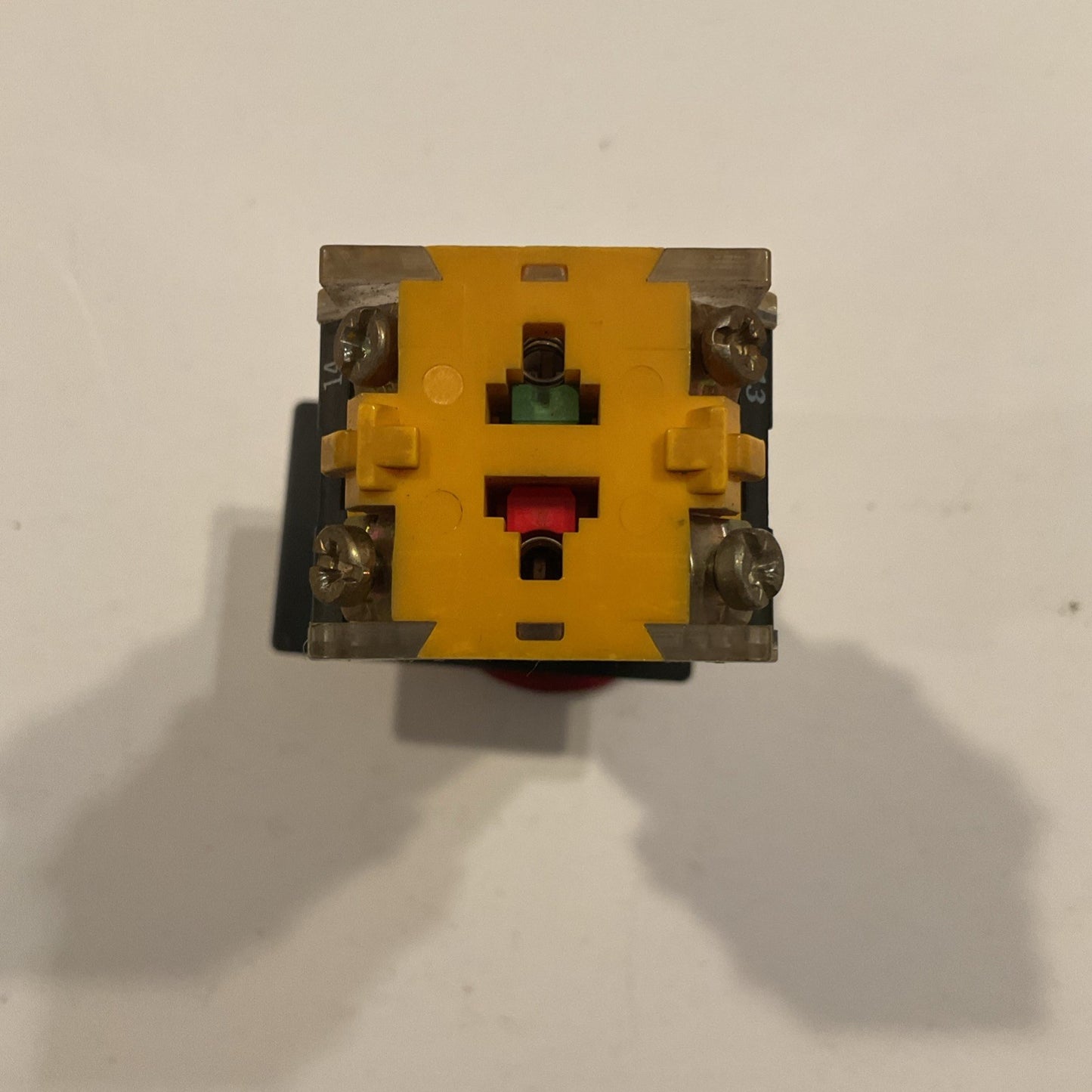 EAO E-Stop Push Button Assembly with (2) 704.900.5 contacts