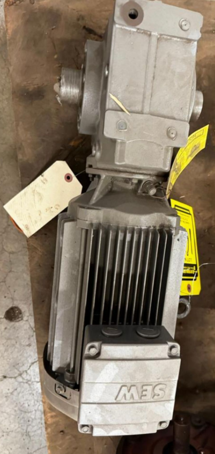Sew-Eurodrive Gearbox, ST57DRE100LA 3HP 3 PH, 60 Hz rpm 300-1800/10-60 HZ