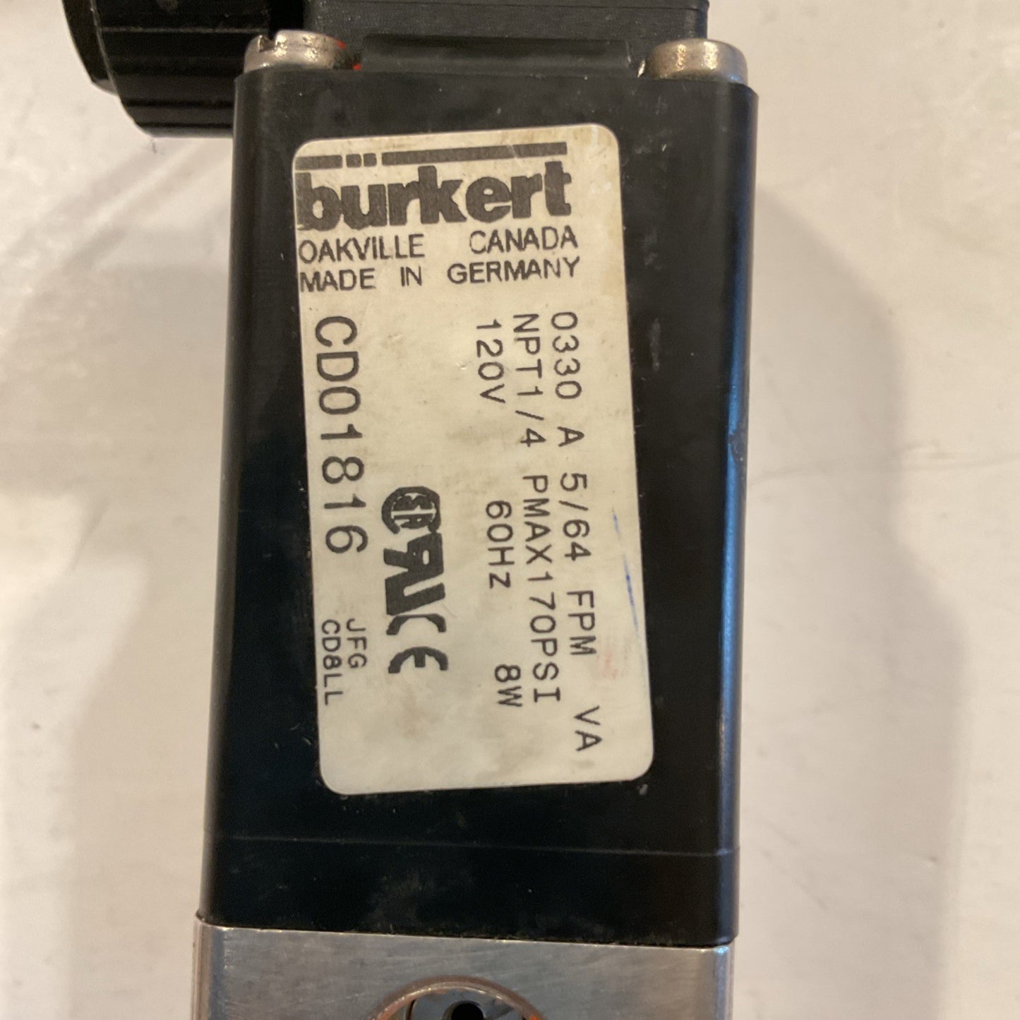 QTY 4 BURKERT CD0186 0330-A-5/64-FPM-VA VALVE NPT 1/4 PMAX 170PSI 120V 60Hz 8W