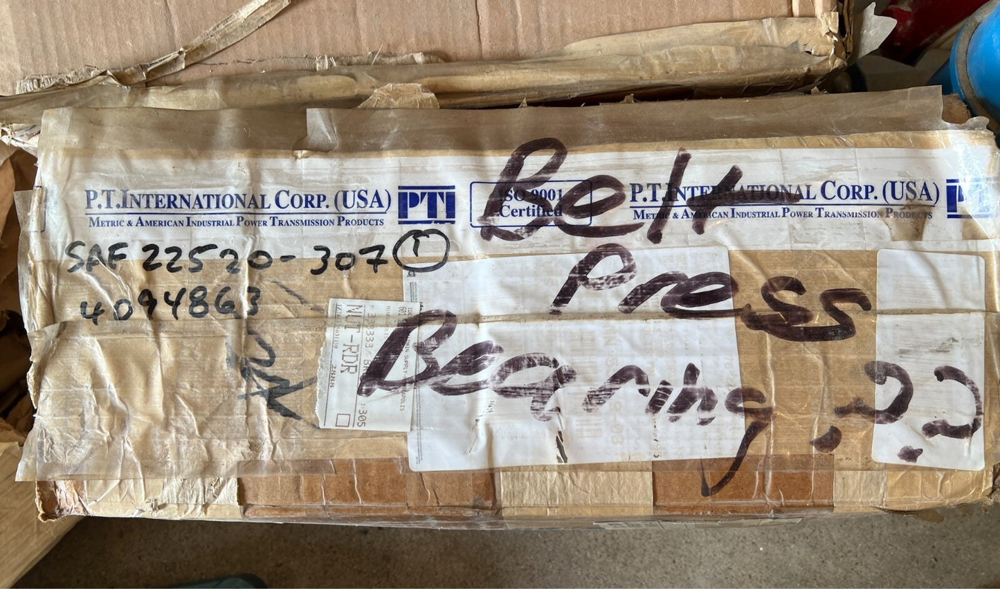 NEW PTI SAF 520 Split Block Bearing + PARTS