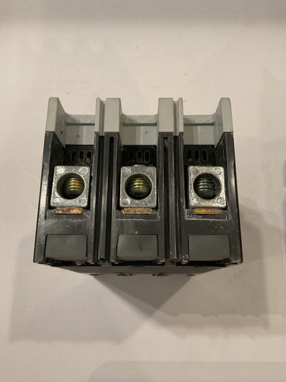 Qty 2 - circuit breaker CHINT NM1-125h/3300 Molded Case