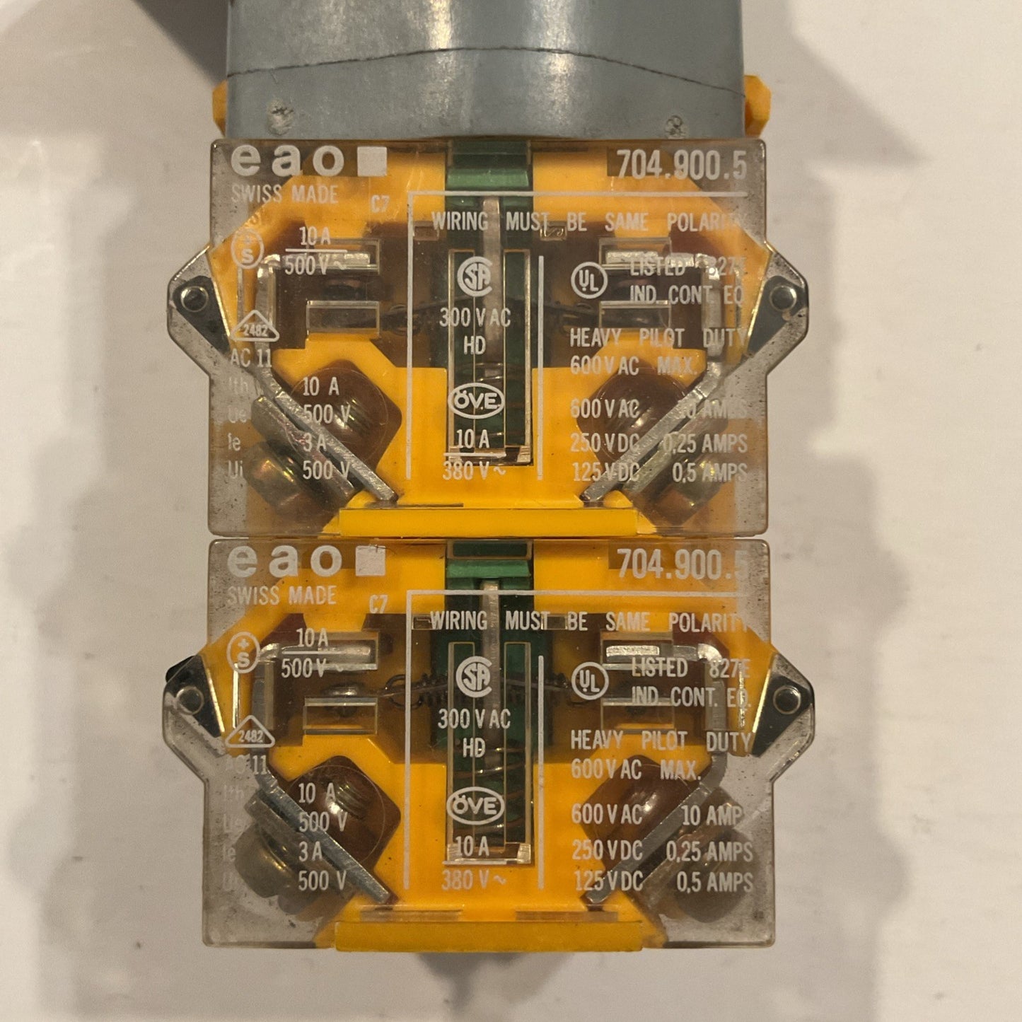 EAO E-Stop Push Button Assembly with (2) 704.900.5 contacts