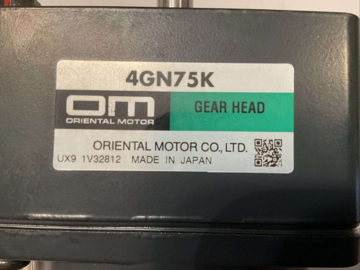 Oriental Motors - AC MAGNETIC MOTOR model - 4RK25GN-AW2M & GEARHEAD mod - AGN75K