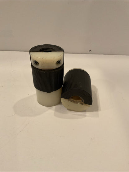 Hubbell Set / Pair of  Twist-lock Insu grip Plug 20Amp 250V