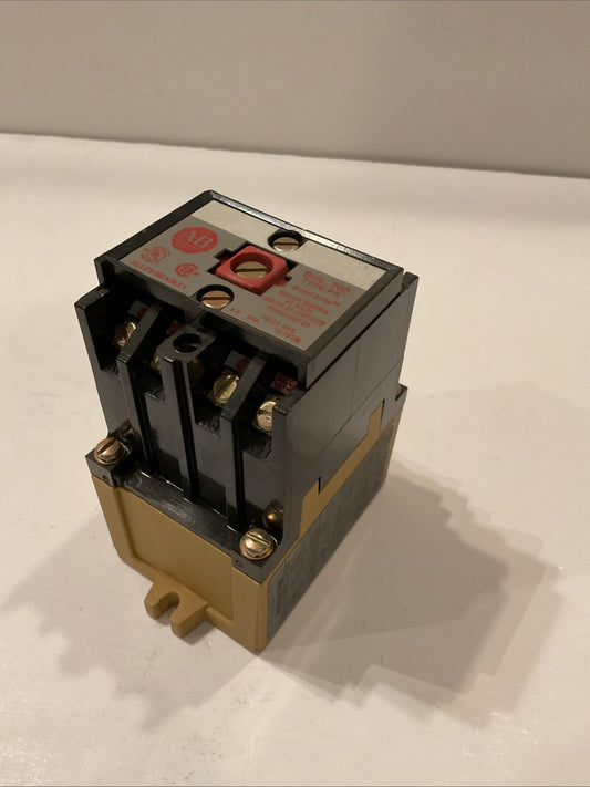 Allen-Bradley 700-P400A1 Relay