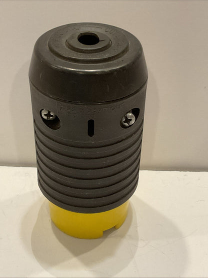 NEW LEGRAND L520-C L520C,  20 AMP 125V LOCKING CONNECTOR BLACK YELLOW