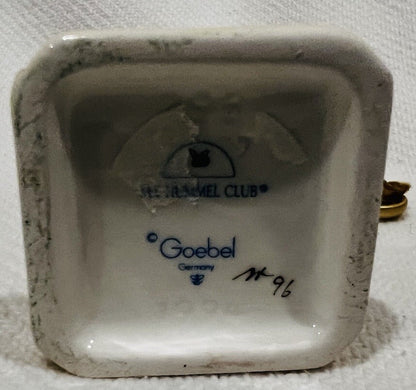 Goebel  Hummel Club Exclusive Edition Figurine “FOREVER YOURS”  # 793