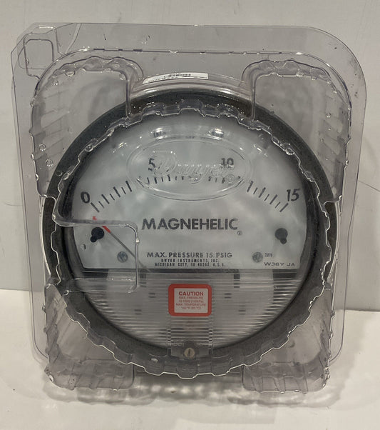 Dwyer W36Y JA Magnehelic Pressure Gauge 15 PSIG