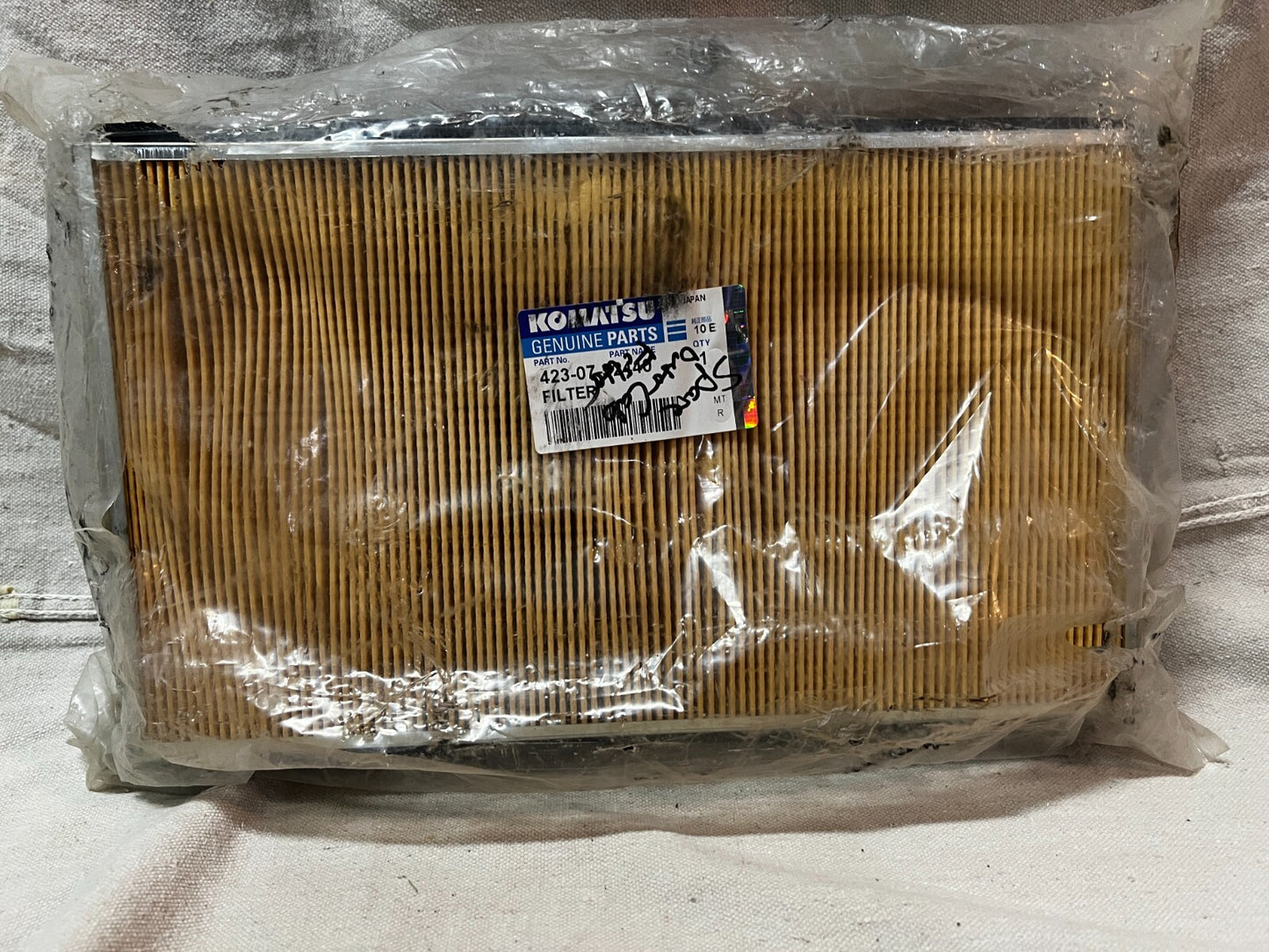 New KOMATSU Air Filter 423-07-52440 10E