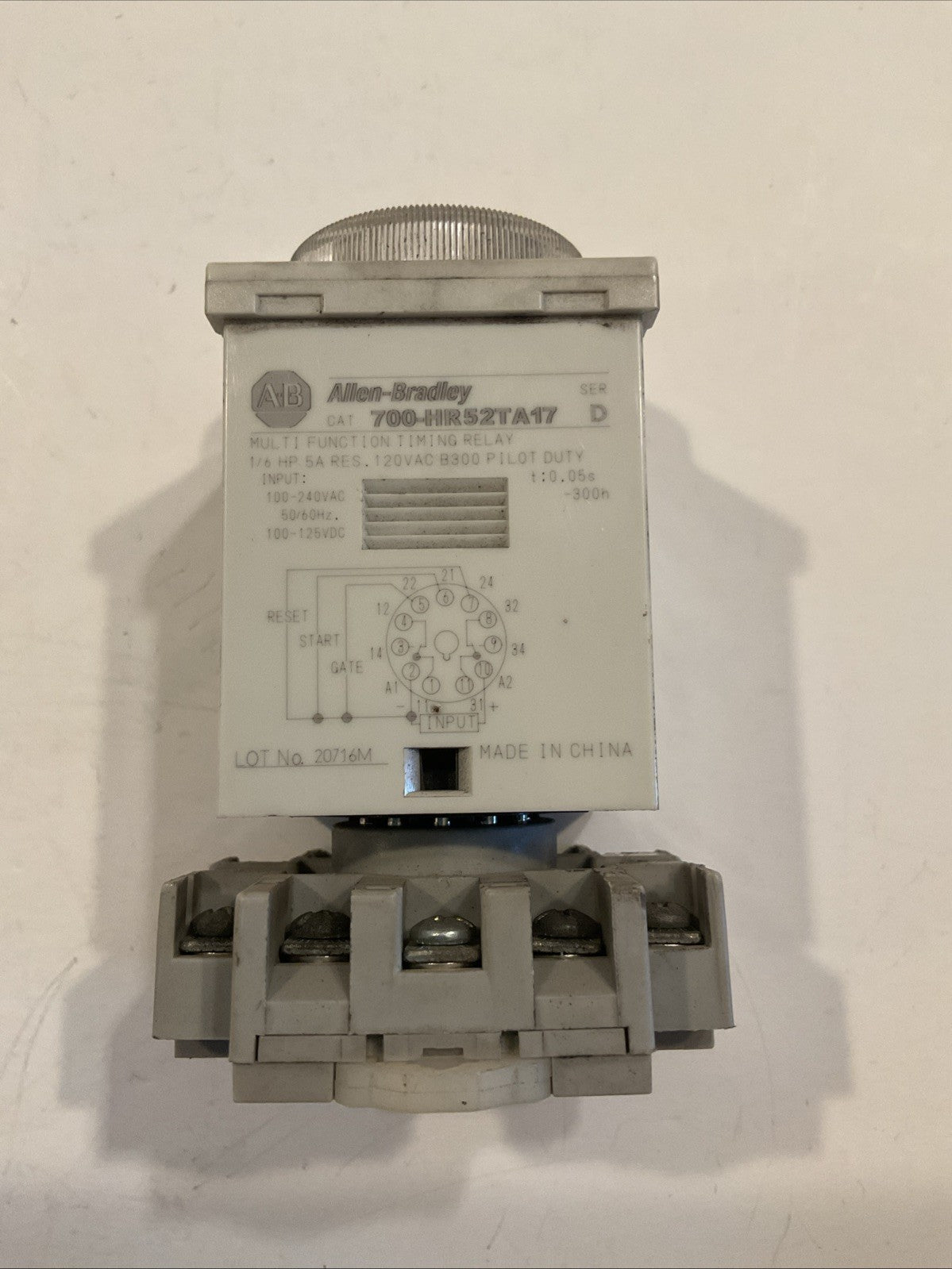 Allen Bradley 700-HK32A1 SER A 120VAC Coil Pilot Relay w/Base 700-HN122 Ser A