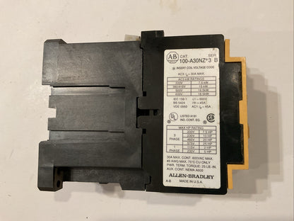 Allen Bradley CAT 100-A30NZ*3 Ser B 200-575 VAC 30 A Max Contactor 110-120V Coil