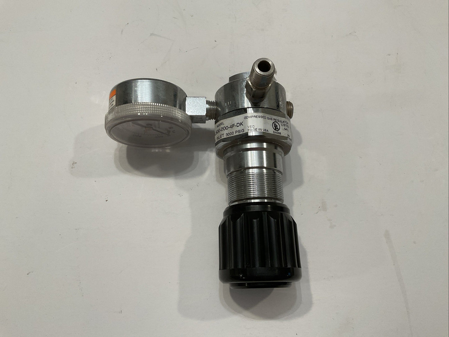 OSC #HPL500-200-4F-DK GAS COMPRESSED REGULATOR 3000 PSIG
