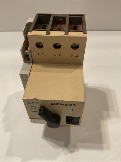 Siemens Manual Motor Starter 3VE3 000-2HA00 with a 3VE9 301-1AA00