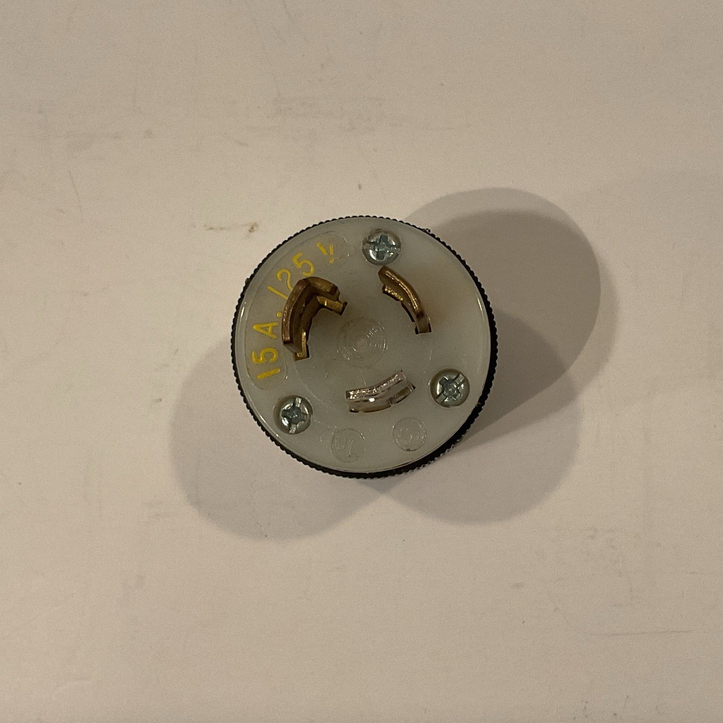 Hubbell HBL4720C 15 A Amp 125 V VAC Plug 2 P 3 W