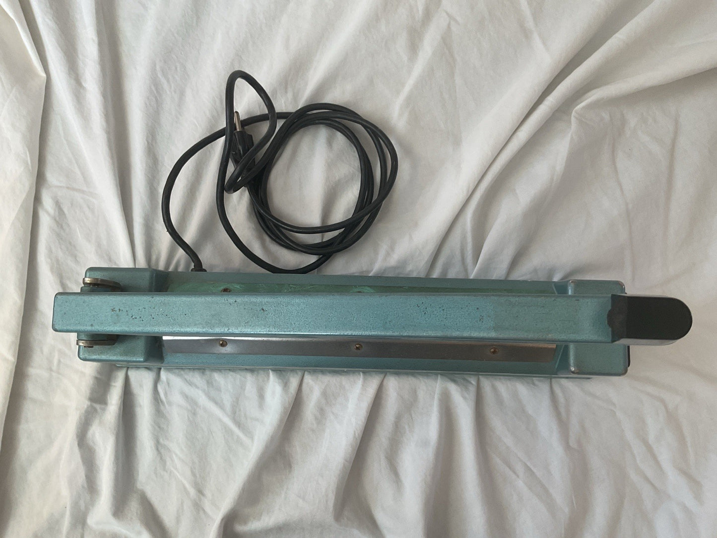 MEC ME-300H Hand Operated Impulse Sealer Bag Sealer TESTED comes with Bags