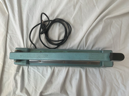 MEC ME-300H Hand Operated Impulse Sealer Bag Sealer TESTED comes with Bags