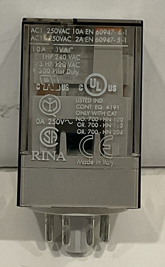 Allen Bradley   700-HA32Z24   24 VDC   Pilot Relay