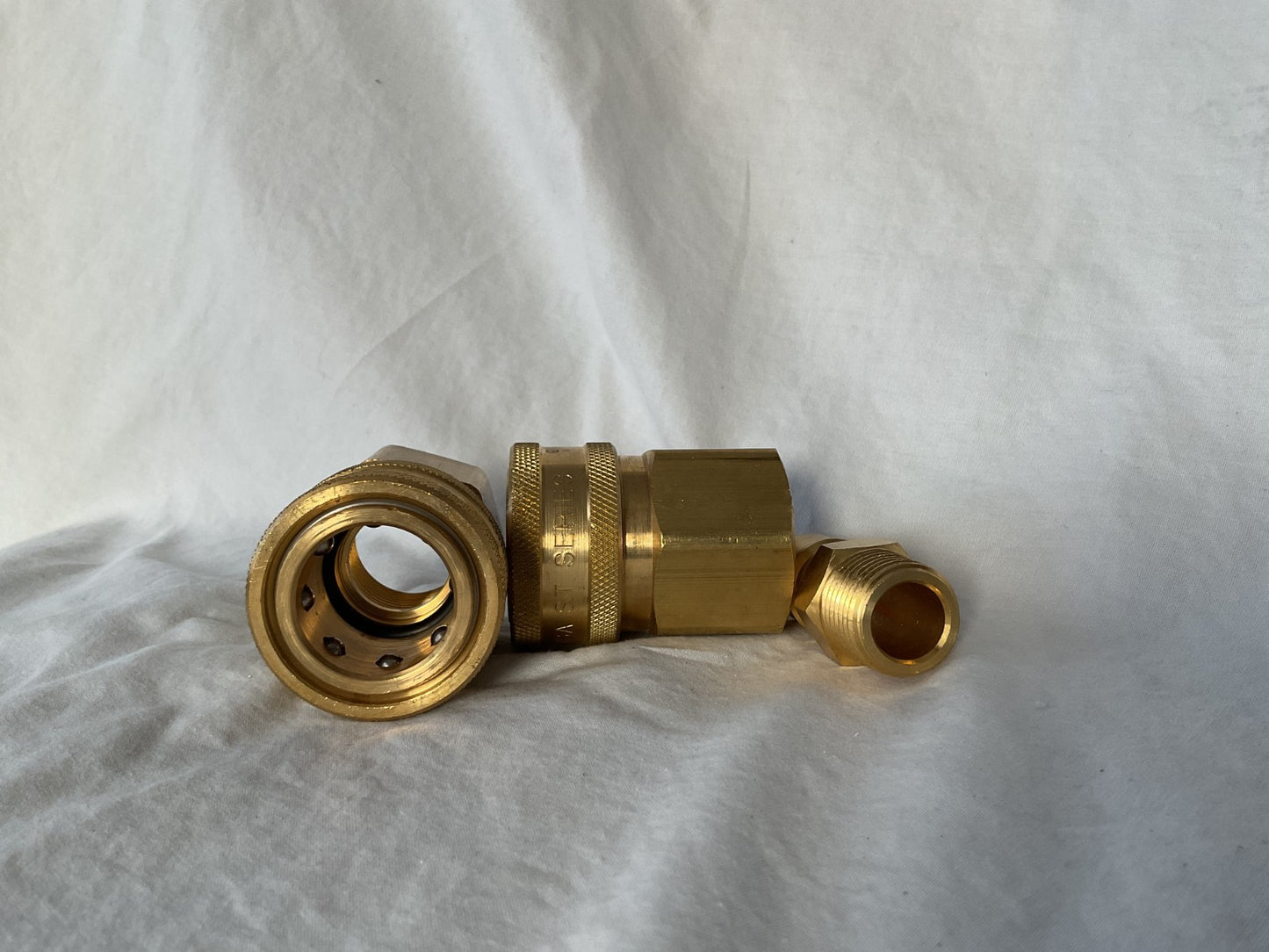 qty 2 - 1 1/2"  brass socket, qty 1 - Gaspro 3/4" Quick Connect Socket