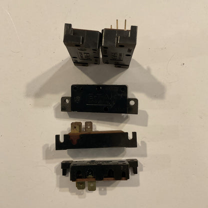 Qty 5   E-T-A    1- 47-200-P  /  411106 , 250VAC, 115V