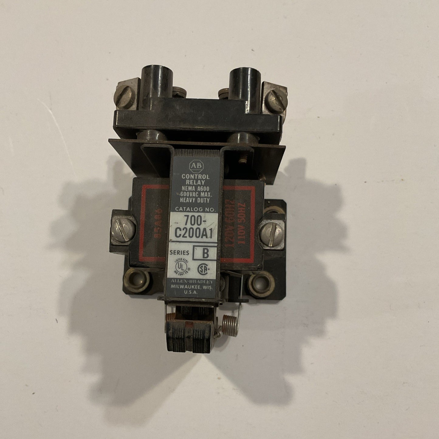 Allen-Bradley Control Relay 700-C200A1 Series B