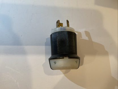 HUBBELL TWIST-LOCK PLUG HBL2621 30AMP 250VOLT 2P 3W GRND NIB