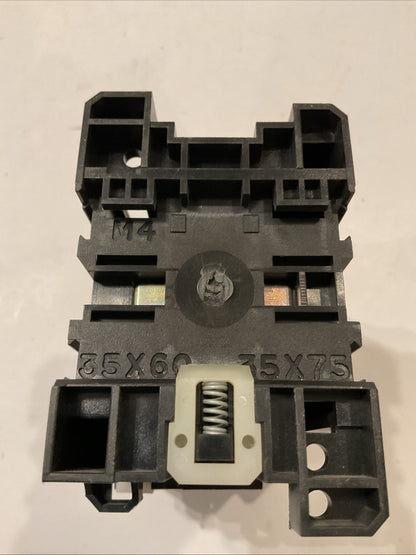 Allen Bradley CAT 100-A24NZ*3 Ser B  24 A Max Contactor