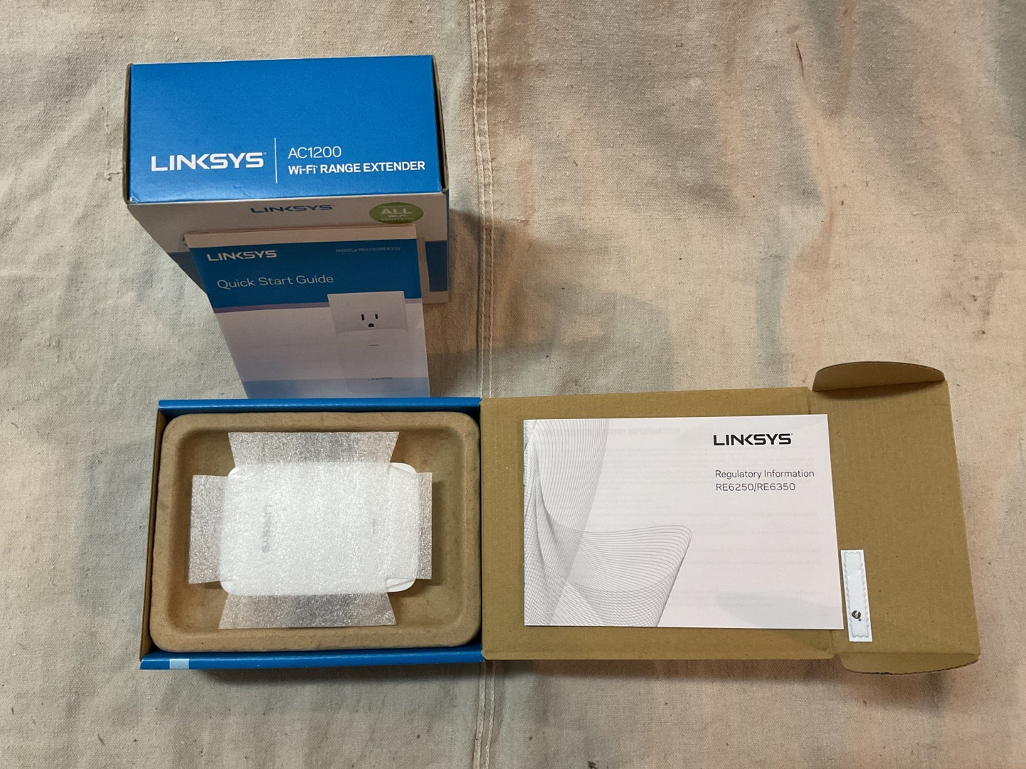Linksys AC3200 Router with 2x RE6350 AC1200 Dual-Band Wi-Fi Range Extender