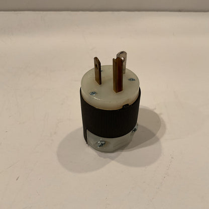 Hubbell HBL5366C Cord Grip Plug, 3 Wire Grounding 20A 125V NEMA 5-20P
