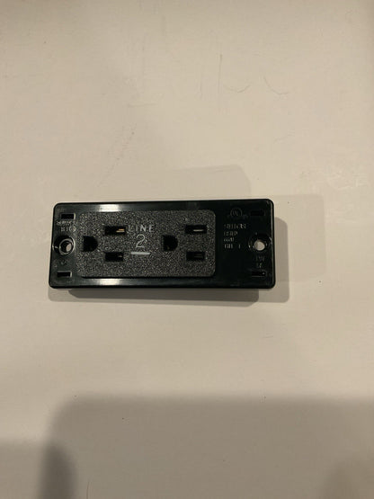 STEELCASE 986831DA15S 3+D 48/120 receptacle outlet