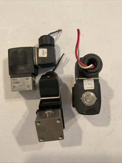 Qty 3 BURKERT 456337U 6013 A 1/8FPM SS SOLENOID /NPT 1/4/PMAX140psi/120V/60Hz/8W