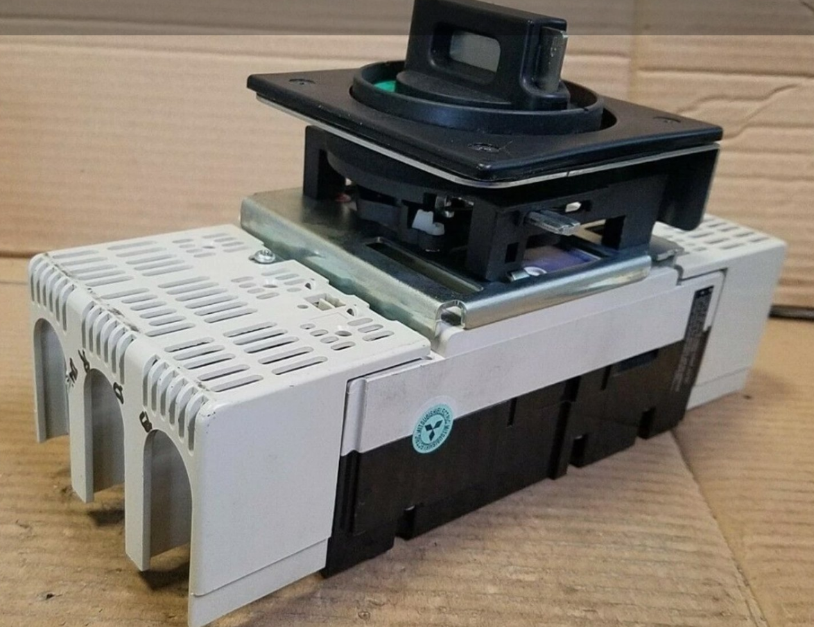 Mitsubishi NV225-CWU3 Circuit Breaker 225 Amp 240VAC 3 Phase with On/Off Switch