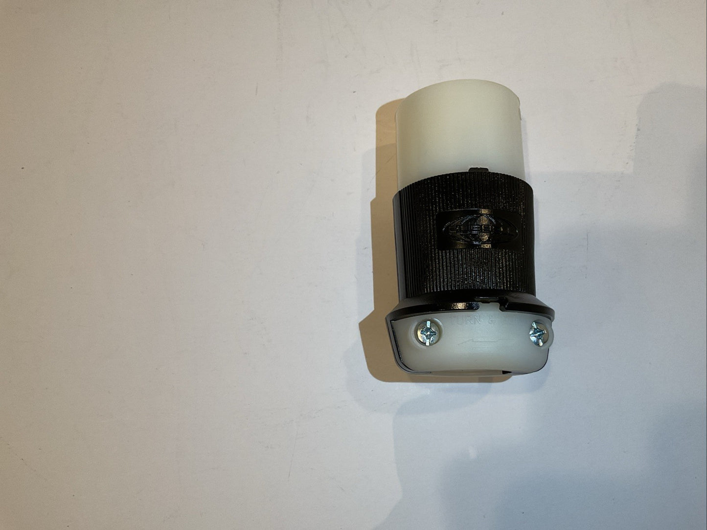 Hubbell HBL2623 30 Amp 250V Female Locking Connector