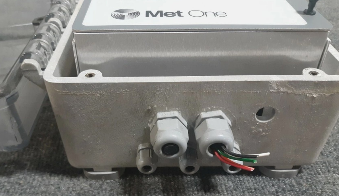 Met One Water Particle Counter PCX CE w/ Display 2083475-03 115V 2u 100mL/mn S43