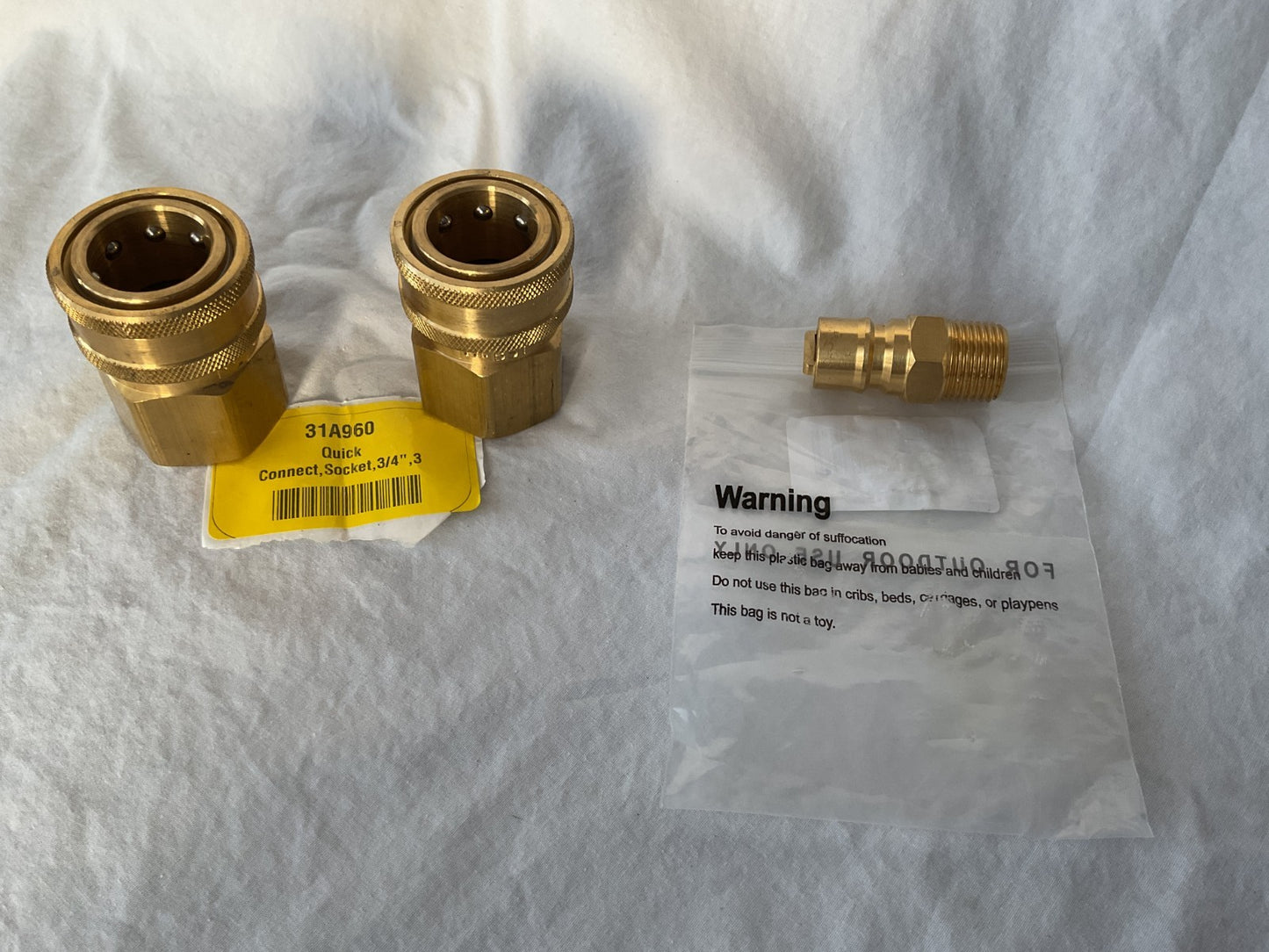 qty 2 - 1 1/2"  brass socket, qty 1 - Gaspro 3/4" Quick Connect Socket