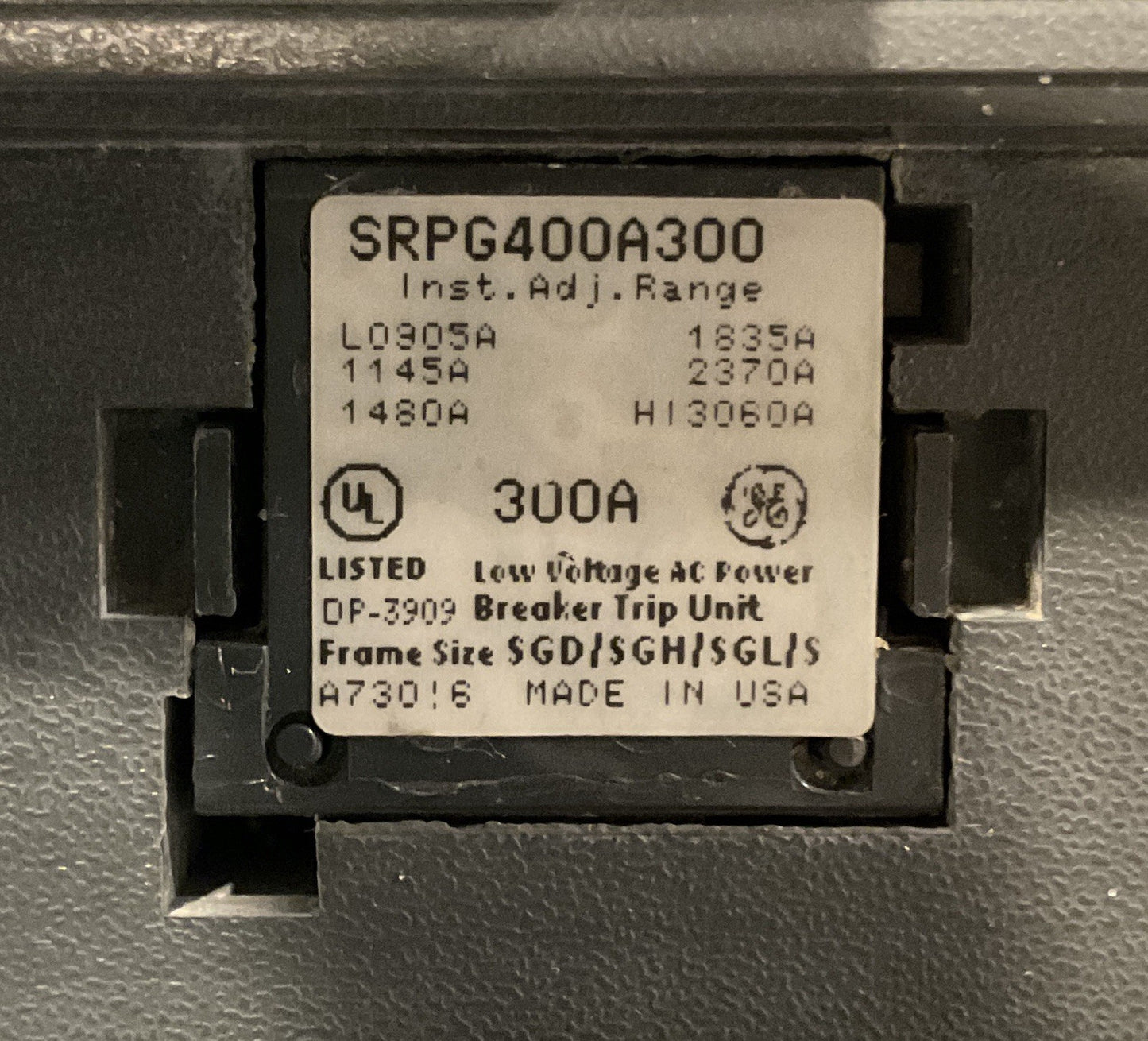GE 400A 3P SGHA36AT0400 w/ 400A Rating Plug (SRPG400A00) & Mounting Hardware