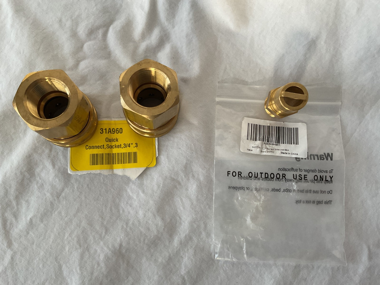qty 2 - 1 1/2"  brass socket, qty 1 - Gaspro 3/4" Quick Connect Socket
