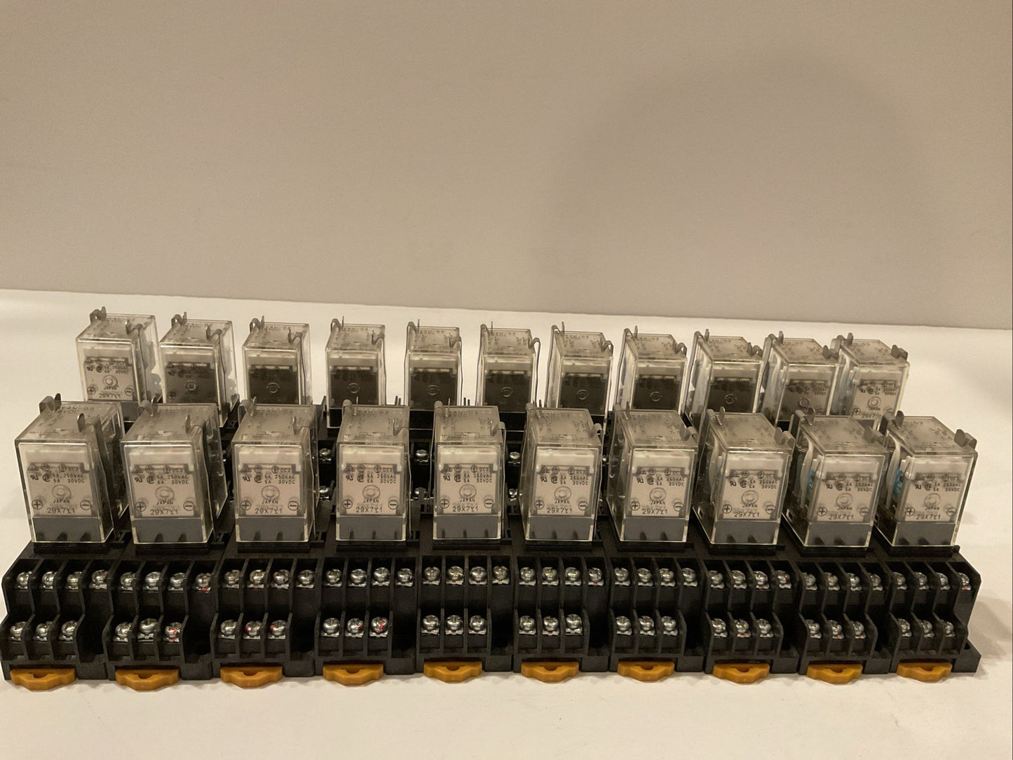 LOT of 21 - Omron MY4N-D2 Socket Relay  5A 24VDC w/Base  Lot of 21