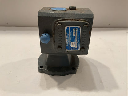 Boston Gear F710-50-B4-G Right Angle Worm Gear Ratio 50:1 .09HP output 120 inlbs
