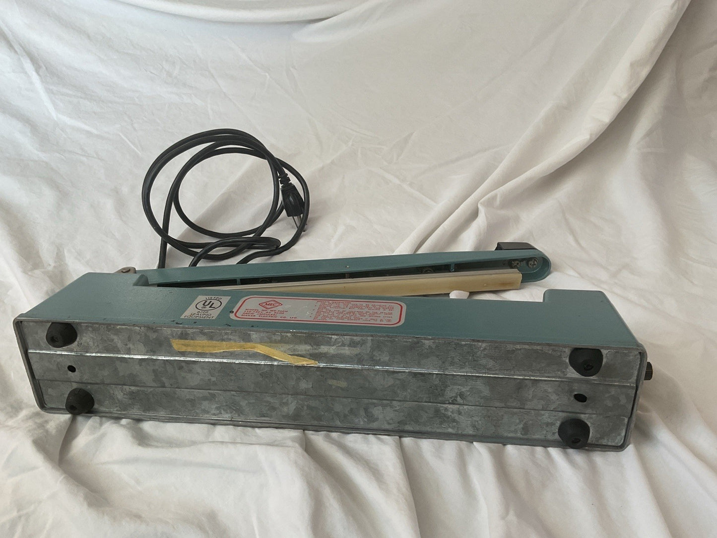 MEC ME-300H Hand Operated Impulse Sealer Bag Sealer TESTED comes with Bags