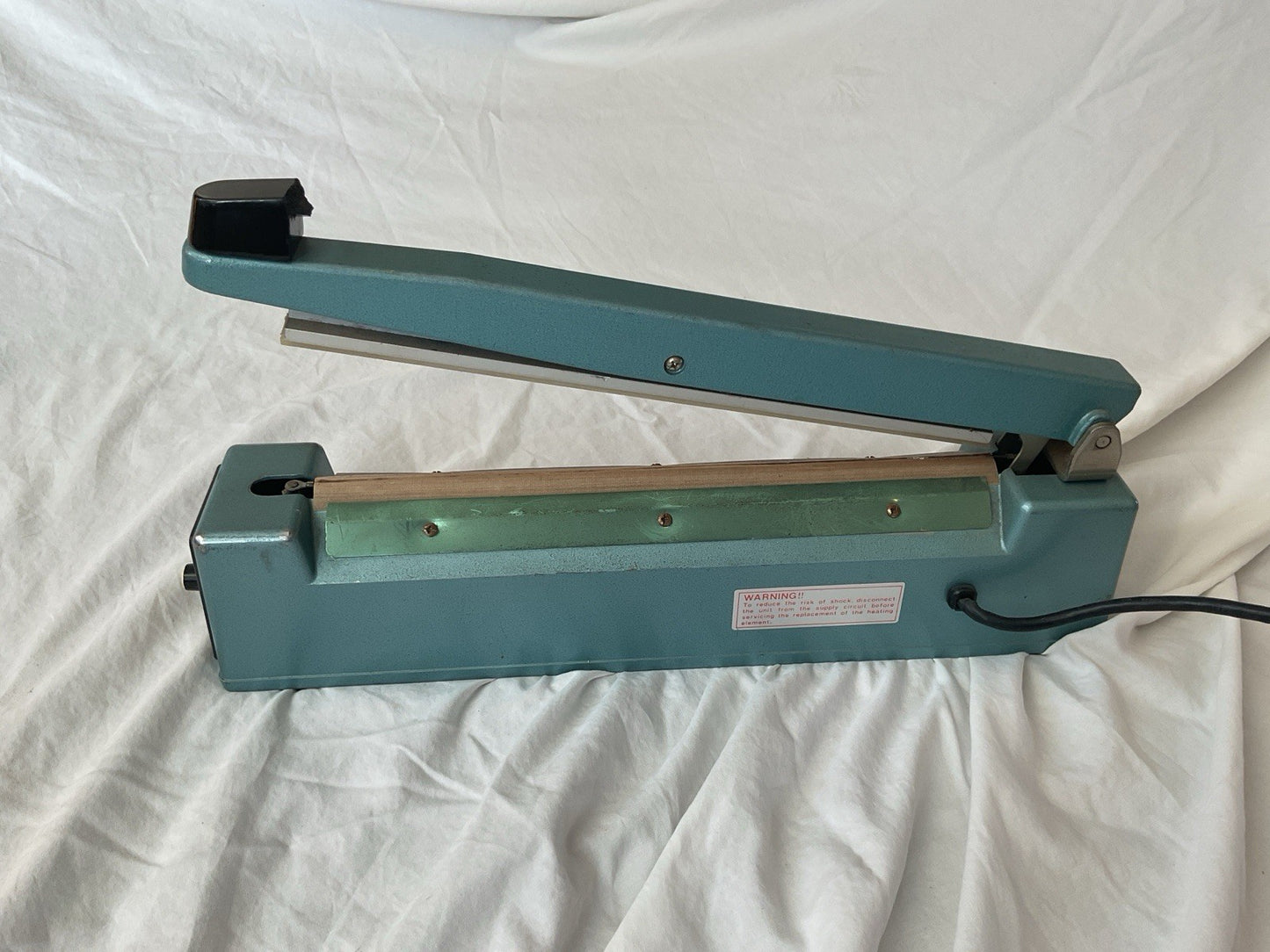 MEC ME-300H Hand Operated Impulse Sealer Bag Sealer TESTED comes with Bags