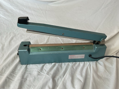 MEC ME-300H Hand Operated Impulse Sealer Bag Sealer TESTED comes with Bags