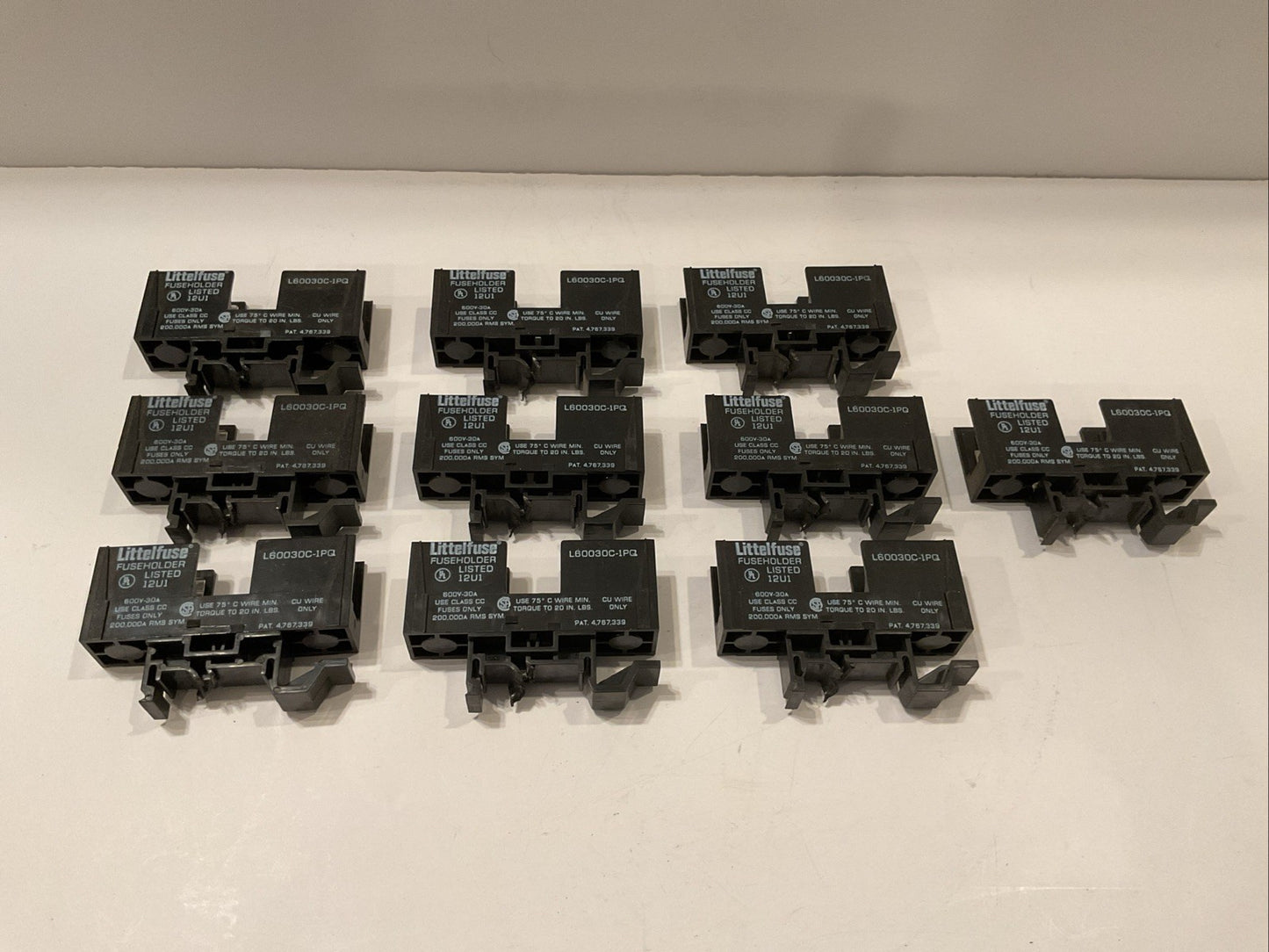 QTY - 10  LITTELFUSE   L60030C-1PQ   600V @ 30A  Fuse Holder  12U1