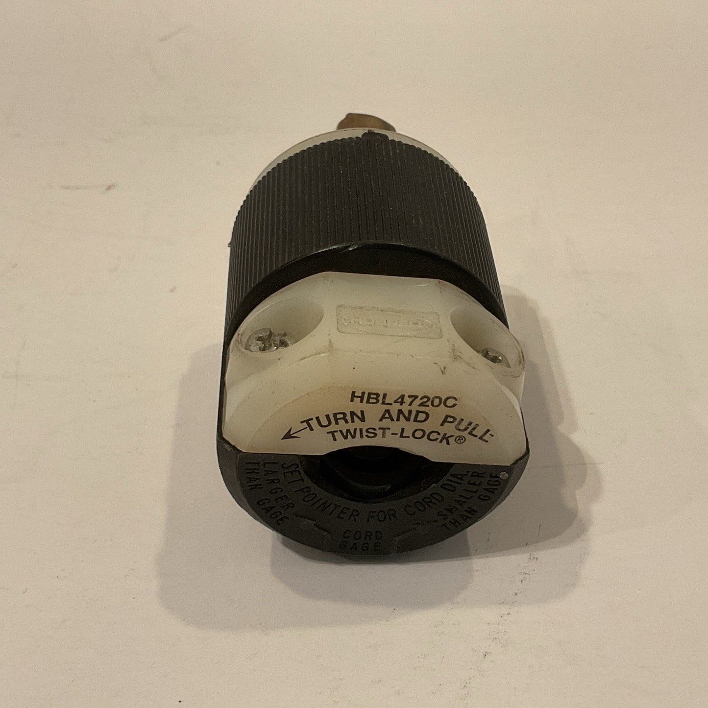 Hubbell HBL4720C 15 A Amp 125 V VAC Plug 2 P 3 W