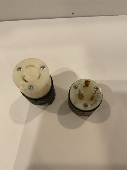 Hubbell Set / Pair of  Twist-lock Insu grip Plug 20Amp 250V