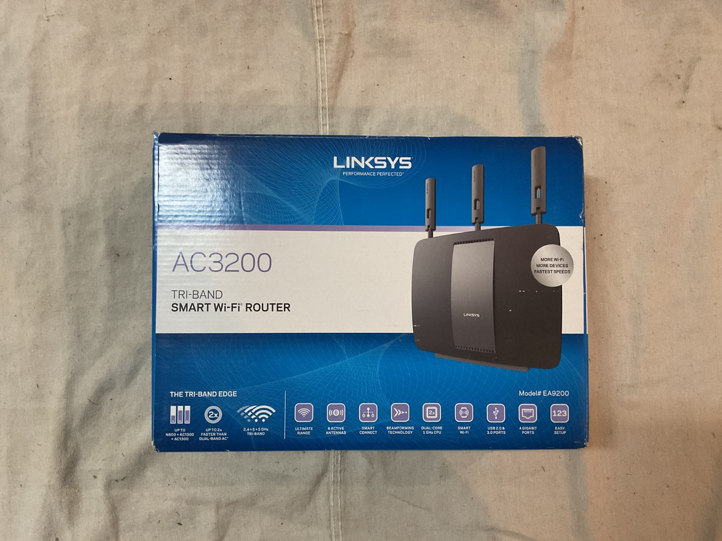 Linksys AC3200 Router with 2x RE6350 AC1200 Dual-Band Wi-Fi Range Extender