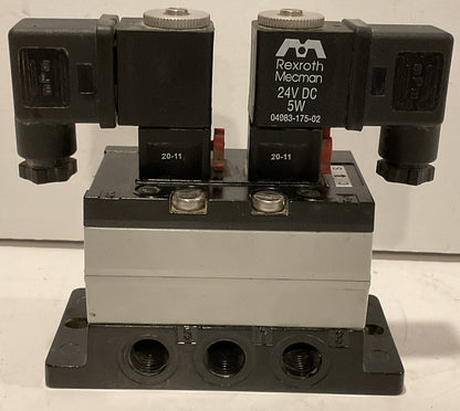 Rexroth R404058910 Pneumatic Directional Valve 24V DC (581-242-010+580-271-000)
