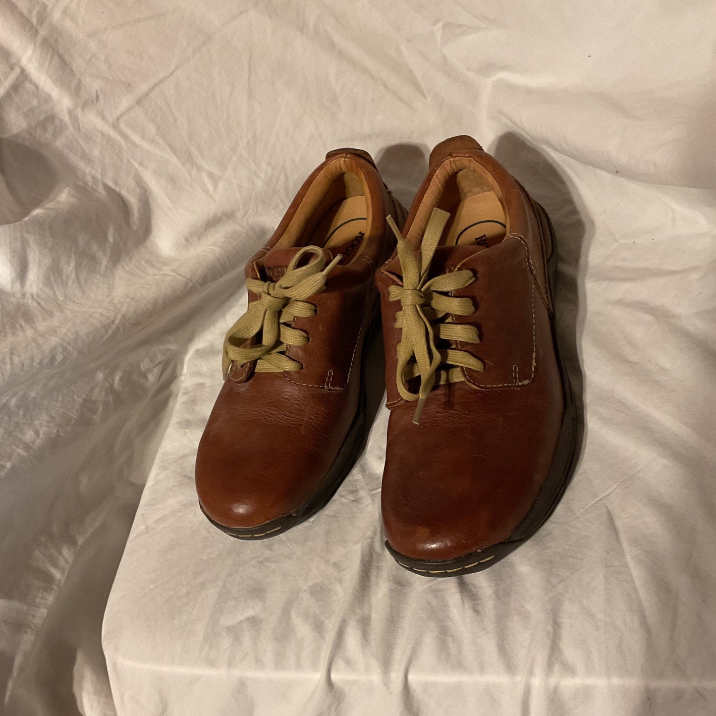 Brown Lace Up Rogue Powell Peanut Shoes in Box, Used with Arch Support - Size 10